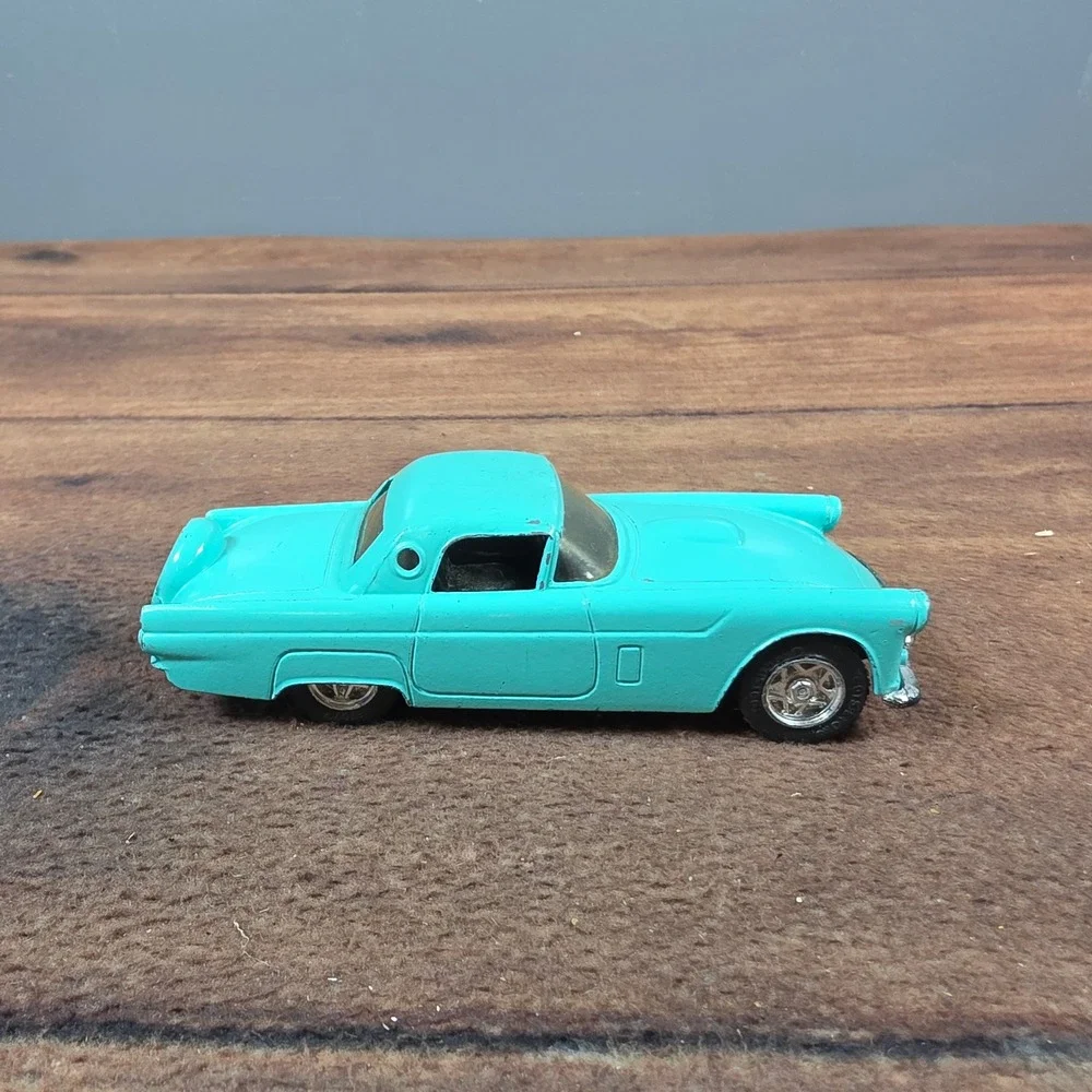Tootsietoy 56 T-Bird Toy Car Teal Good Diecast 1956 Ford Thunderbird Continental